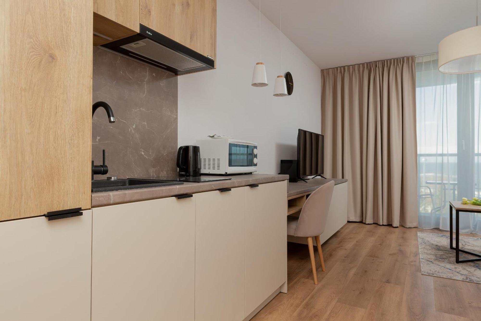 Jantaris B26 Balcony And Sea View Underground Parking Apartment